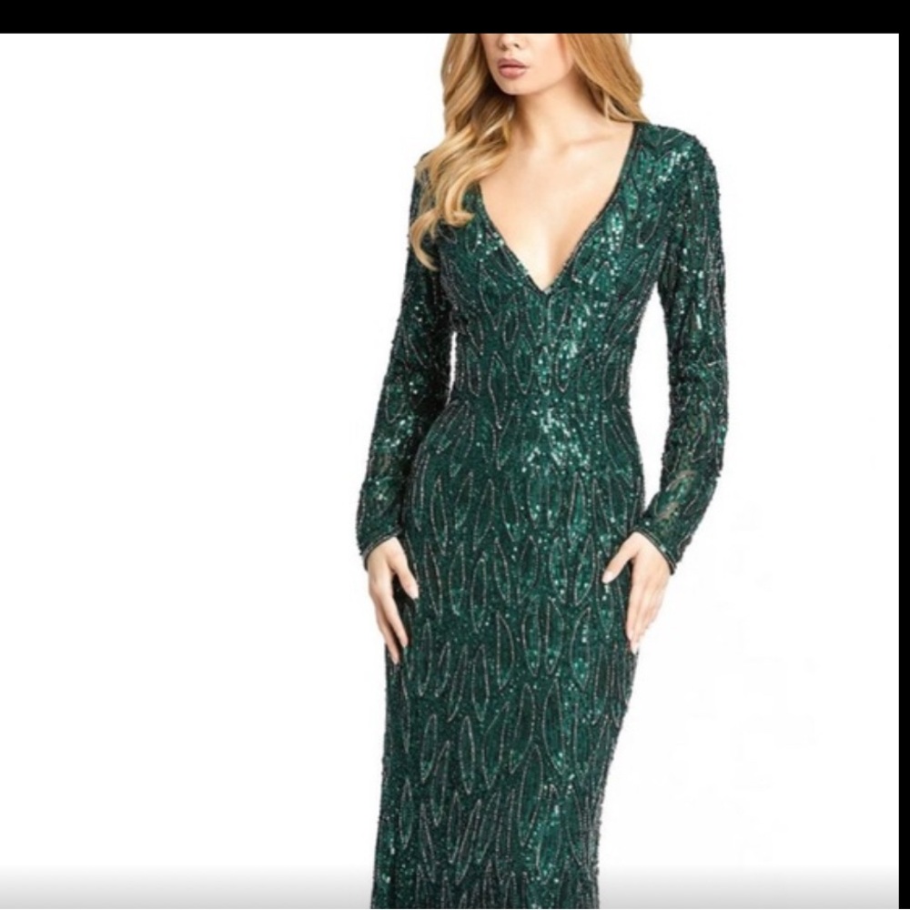 Mac Duggal green dress/ prom/ formal / gown/  long Sleeve / Sequins all over